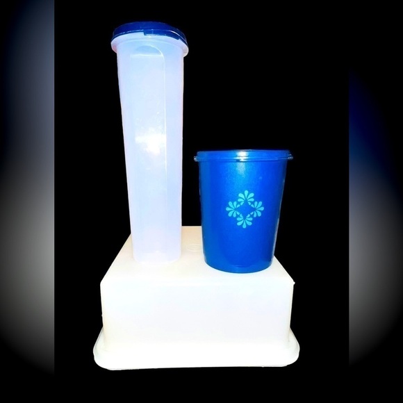 VINTAGE 7 Piece Blue Tupperware Lot - Picture 1 of 4